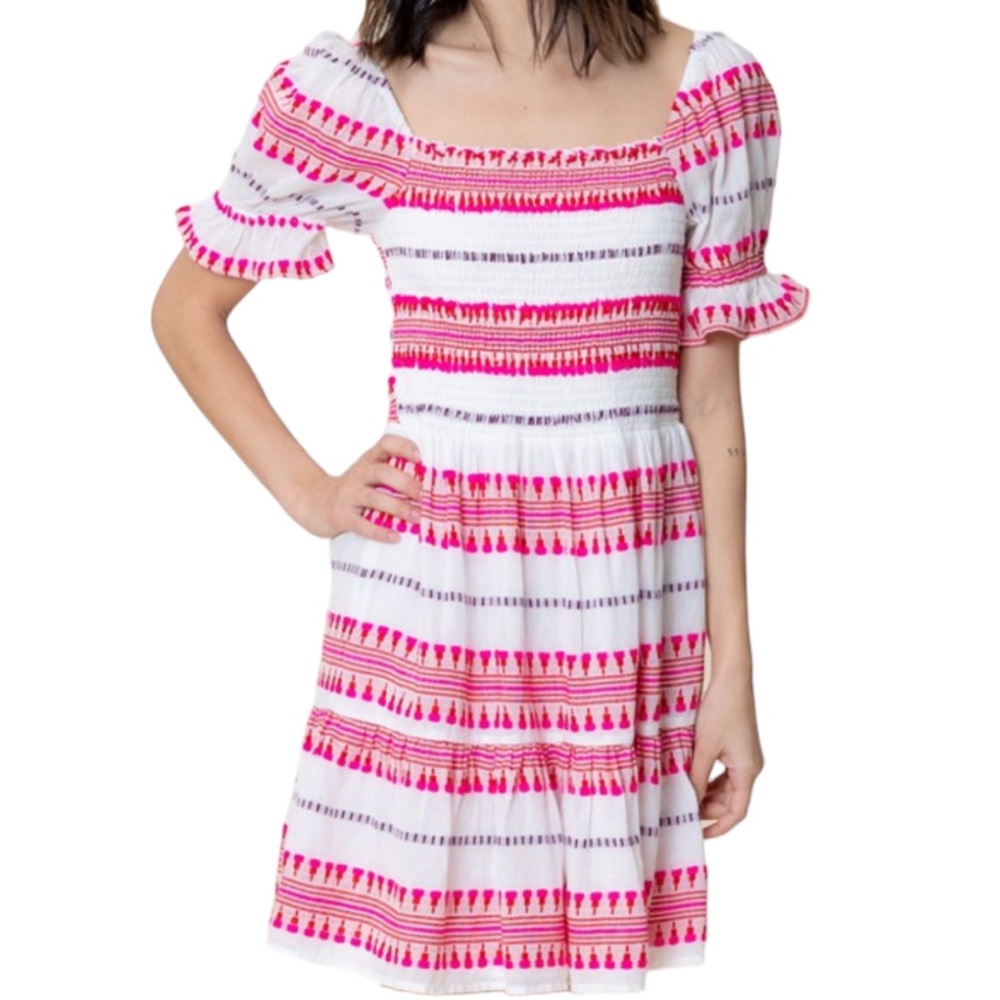 065. NWT White Pink Embroidered Striped Smocked Puff Sleeve Dress